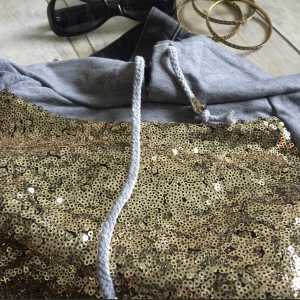 🆕Gold sequined grey hoodie - Picture 4 of 4